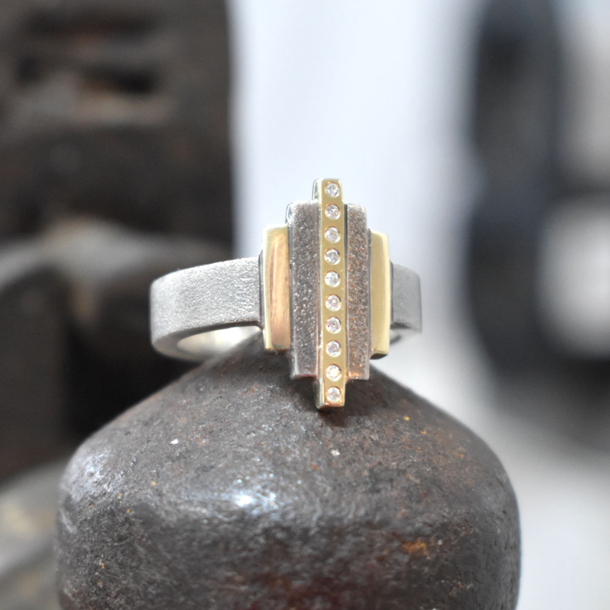 Ring Staafjes en Diamant