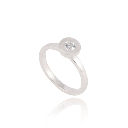 verlovingsring maatwerk, minimalistische verlovingsring, geometrische verlovingsring, design verlovingsring, aparte verlovingsring, verlovingsring diamant
