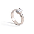 Witgoud verlovingsring met peper en zout grijze roos diamant