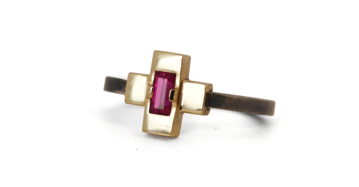 Plus Ring Goud en Geoxideerd Zilver met Robijn